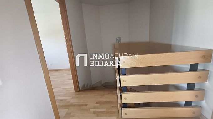 CHALET ADOSADO EN ORKOIEN