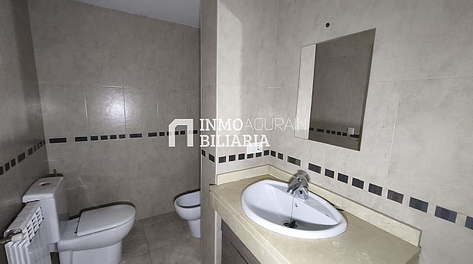 CHALET ADOSADO EN ORKOIEN