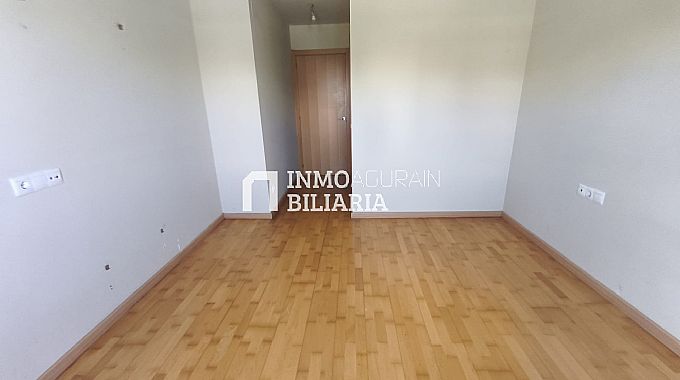 CHALET ADOSADO EN ORKOIEN