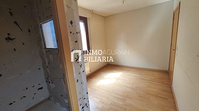 CHALET ADOSADO EN ORKOIEN