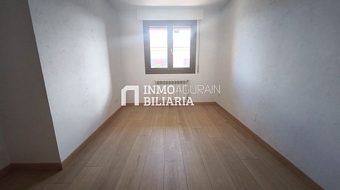 CHALET ADOSADO EN ORKOIEN