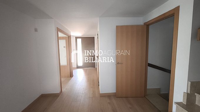 CHALET ADOSADO EN ORKOIEN