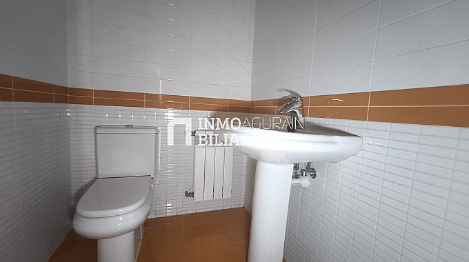 CHALET ADOSADO EN ORKOIEN