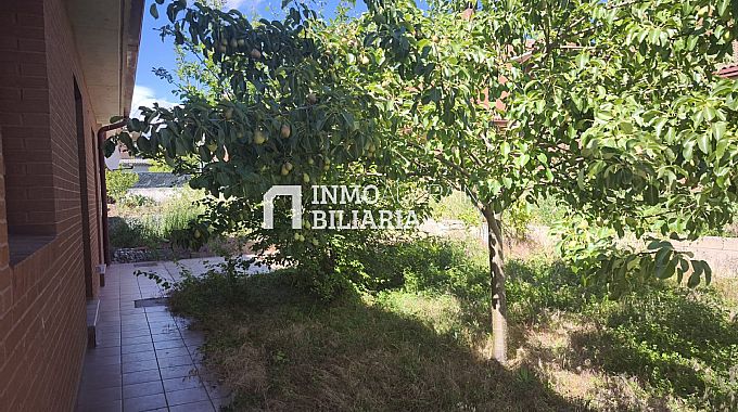 CHALET ADOSADO EN ORKOIEN