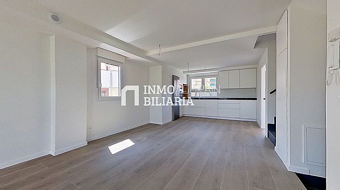 CHALET DE OBRA NUEVA EN AGURAIN