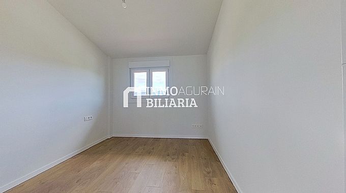 CHALET DE OBRA NUEVA EN AGURAIN