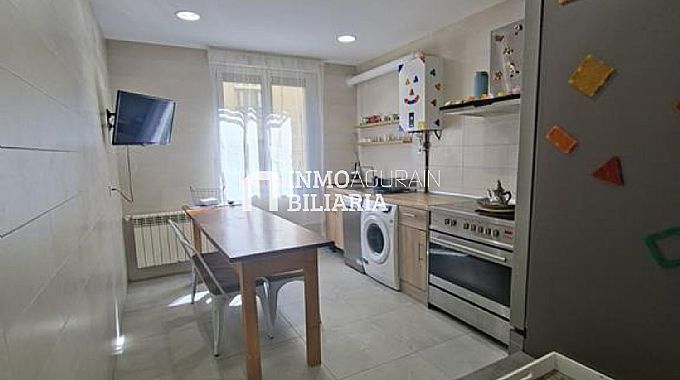 IMNOBILIARIA AGURAIN VENDE PISO EN AGURAIN-SALVATIERRA