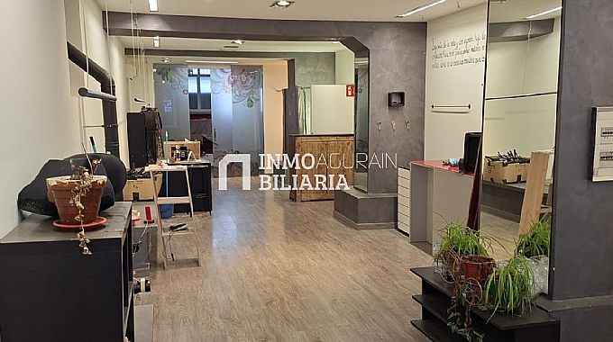 INMOBILIARIA AGURAIN ALQUILA LOCAL COMERCIAL EN AGURAIN