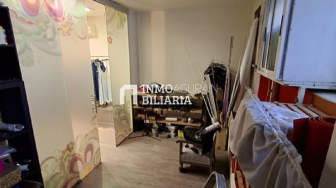 INMOBILIARIA AGURAIN ALQUILA LOCAL COMERCIAL EN AGURAIN