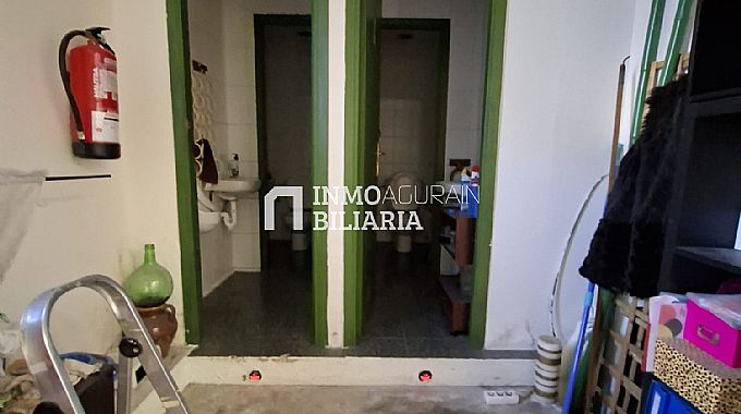 INMOBILIARIA AGURAIN ALQUILA LOCAL COMERCIAL EN AGURAIN