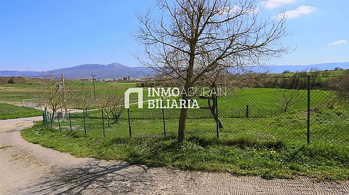 INMOBILIARIA AGURAIN VENDE PARCELA RSTICA EN ZALDUONDO