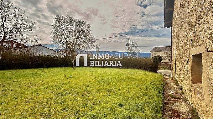 INMOBILIARIA AGURAIN VENDE PARCELA URBANA EN MUNAIN 