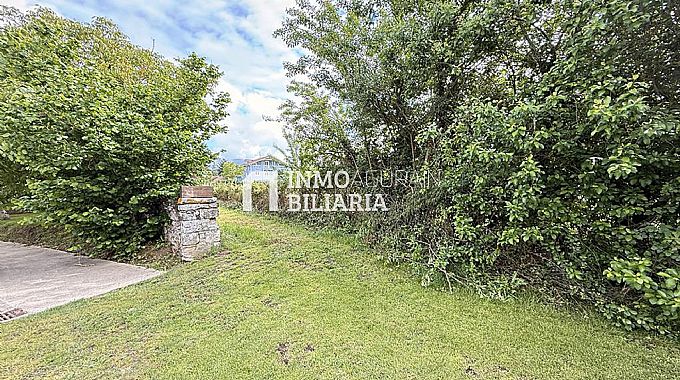 INMOBILIARIA AGURAIN VENDE PARCELA URBANA BIFAMILIAR EN OZAETA