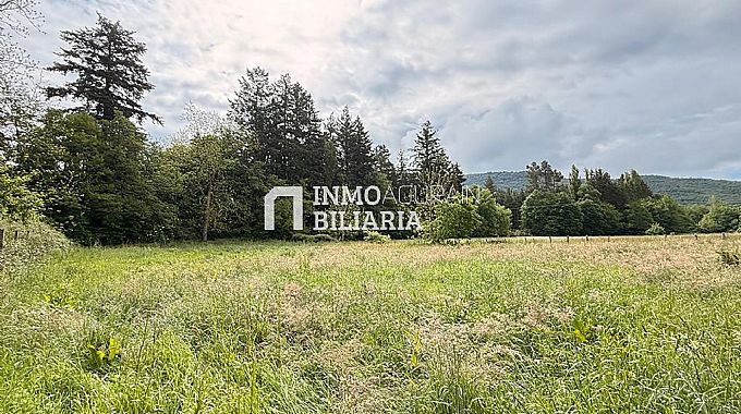 INMOBILIARIA AGURAIN VENDE PARCELA URBANA BIFAMILIAR EN OZAETA
