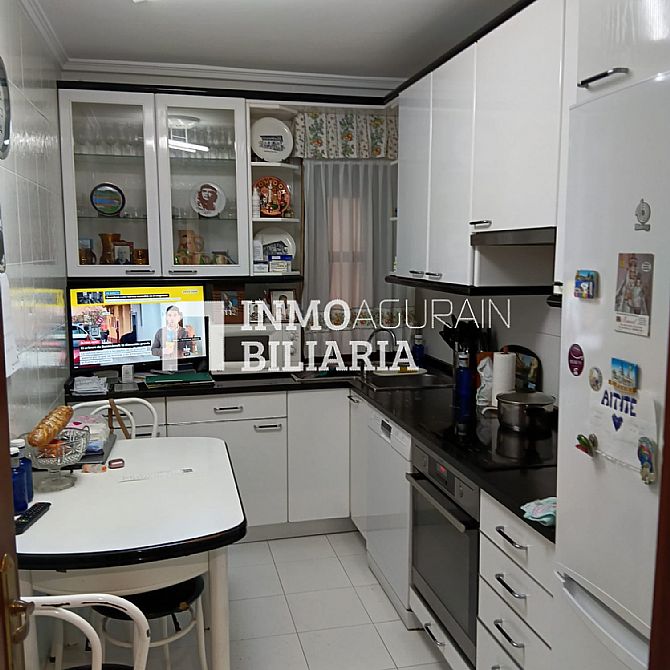 INMOBILIARIA AGURAIN VENDE PISO EN ALEGR�A-DULANTZI - 4