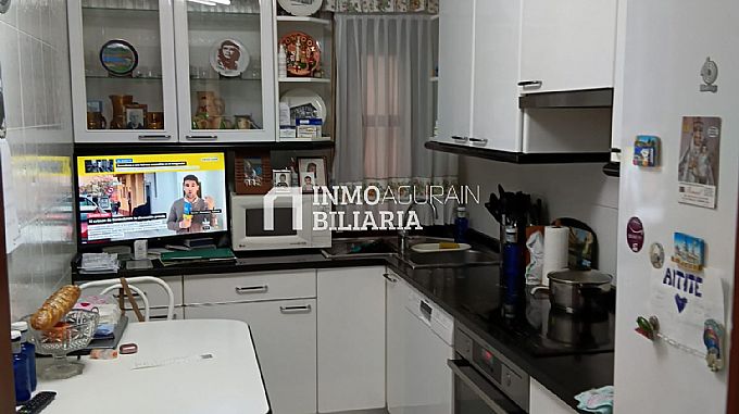 INMOBILIARIA AGURAIN VENDE PISO EN ALEGR�A-DULANTZI