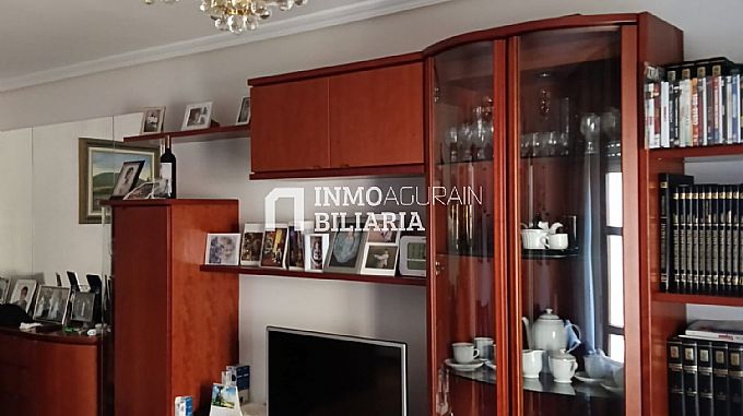 INMOBILIARIA AGURAIN VENDE PISO EN ALEGR�A-DULANTZI