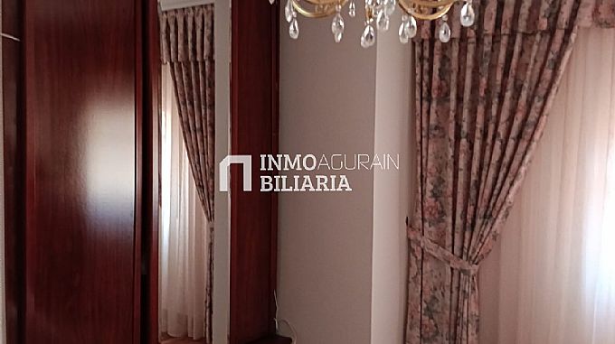 INMOBILIARIA AGURAIN VENDE PISO EN ALEGR�A-DULANTZI