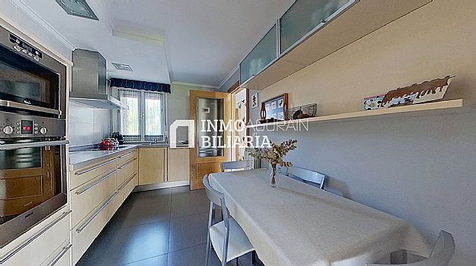 INMOBILIARIA AGURAIN VENDE  MAGNFICA VIVIENDA UNIFAMILIAR EN ARAIA (ASPARRENA, LAVA)