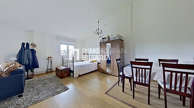 INMOBILIARIA AGURAIN VENDE  MAGNFICA VIVIENDA UNIFAMILIAR EN ARAIA (ASPARRENA, LAVA)