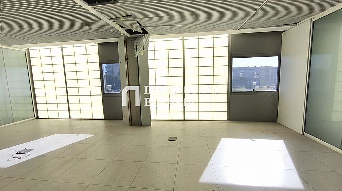 LOCAL COMERCIAL + 30 PLAZAS DE PARKING EN ZIZUR MAYOR