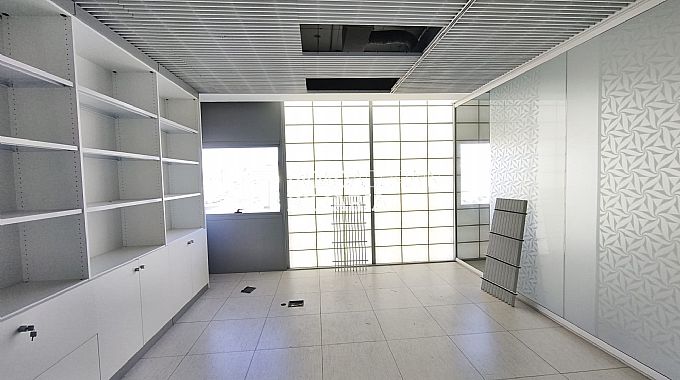 LOCAL COMERCIAL + 30 PLAZAS DE PARKING EN ZIZUR MAYOR