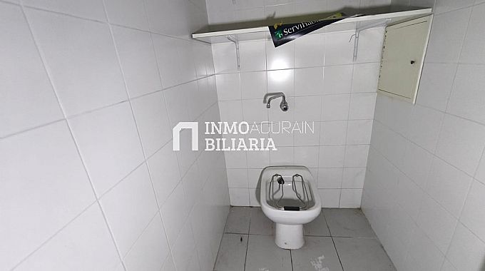 LOCAL EN CALLE ARTICA DE PAMPLONA