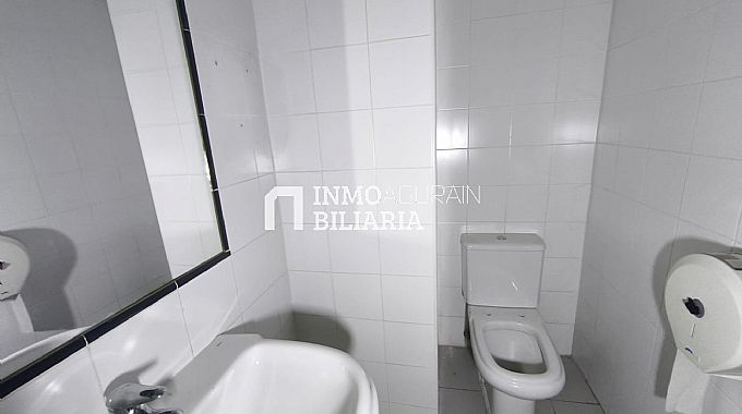 LOCAL EN CALLE ARTICA DE PAMPLONA