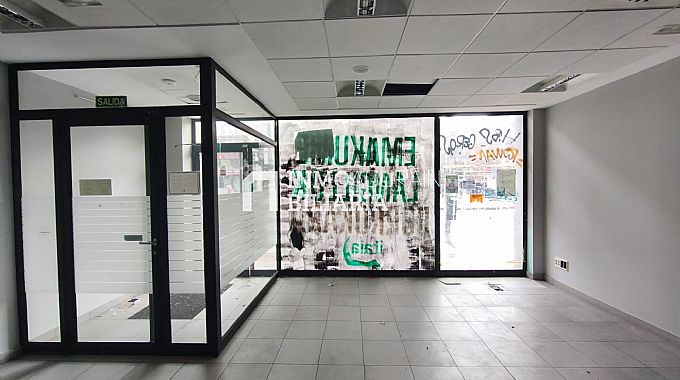 LOCAL EN CALLE ARTICA DE PAMPLONA