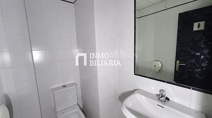 LOCAL EN CALLE ARTICA DE PAMPLONA