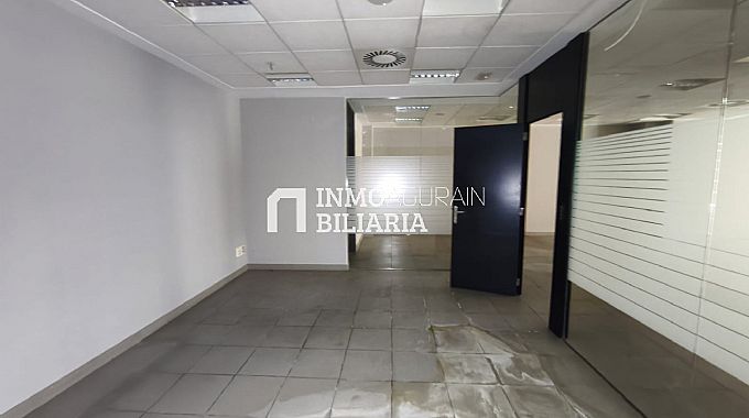 LOCAL EN CALLE ARTICA DE PAMPLONA