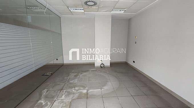 LOCAL EN CALLE ARTICA DE PAMPLONA