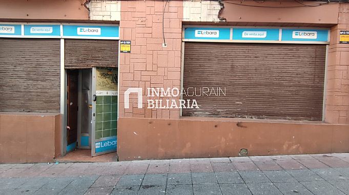 LOCAL EN CALLE ISLAS FILIPINAS DE ZUMARRAGA