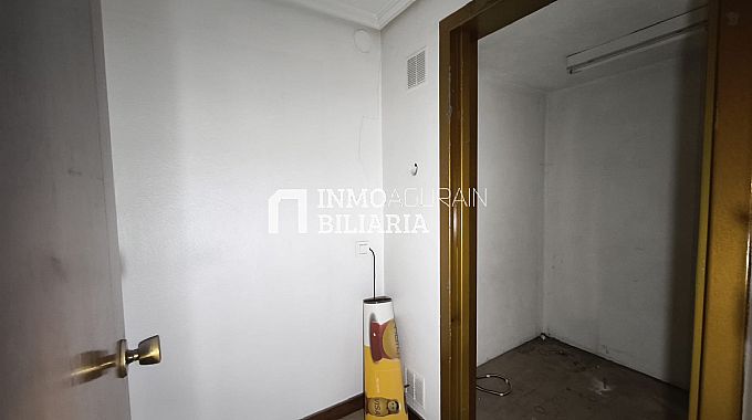 LOCAL COMERCIAL EN C/MAYOR,58 ESTELLA