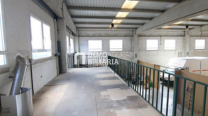 NAVE INDUSTRIAL EN POLGONO LASTAY DE ALTSASU/ALSASUA