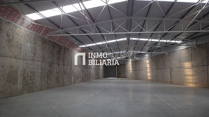 NAVE INDUSTRIAL EN AZAGRA