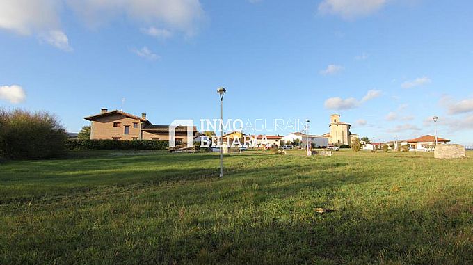Parcela Urbana en Gauna