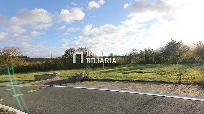Parcela Urbana en Gauna