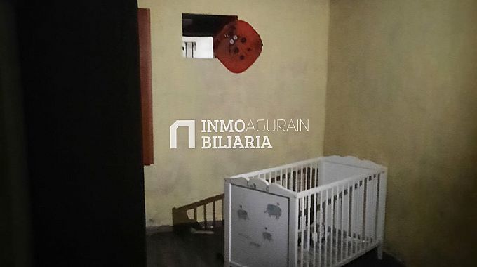 PISO BAJO EN PINTORERIA DE VITORIA/GASTEIZ