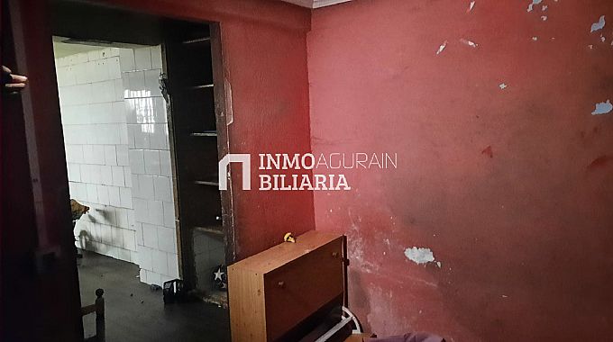 PISO BAJO EN PINTORERIA DE VITORIA/GASTEIZ