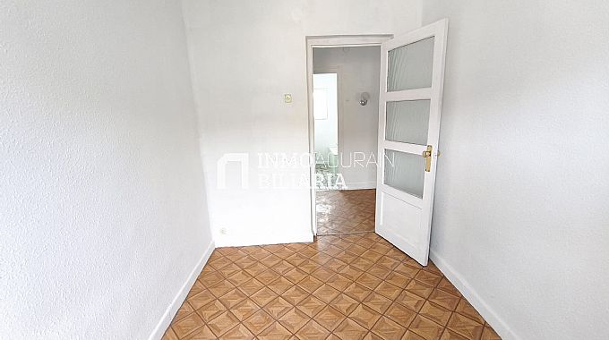 PISO EN CALLE ALZANIA DE ALTSASU/ALSASUA