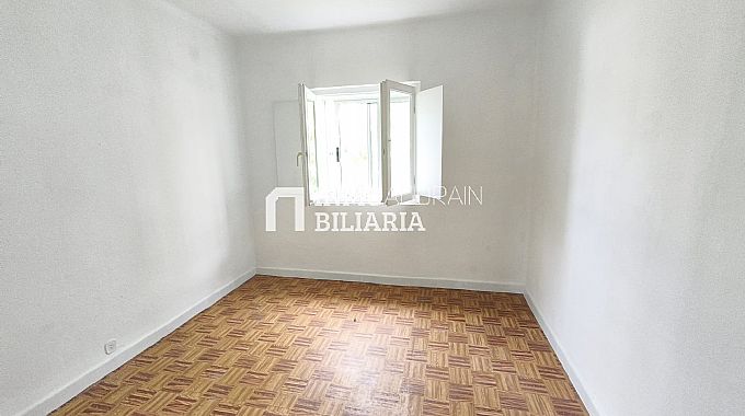 PISO EN CALLE ALZANIA DE ALTSASU/ALSASUA