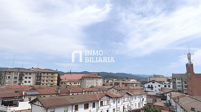 PISO EN CALLE ALZANIA DE ALTSASU/ALSASUA