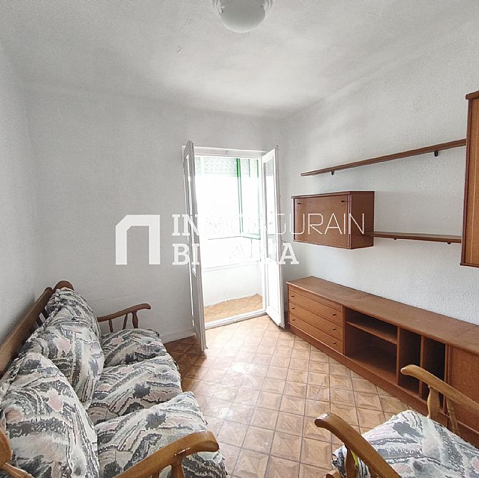 PISO EN CALLE ALZANIA DE ALTSASU/ALSASUA - 1