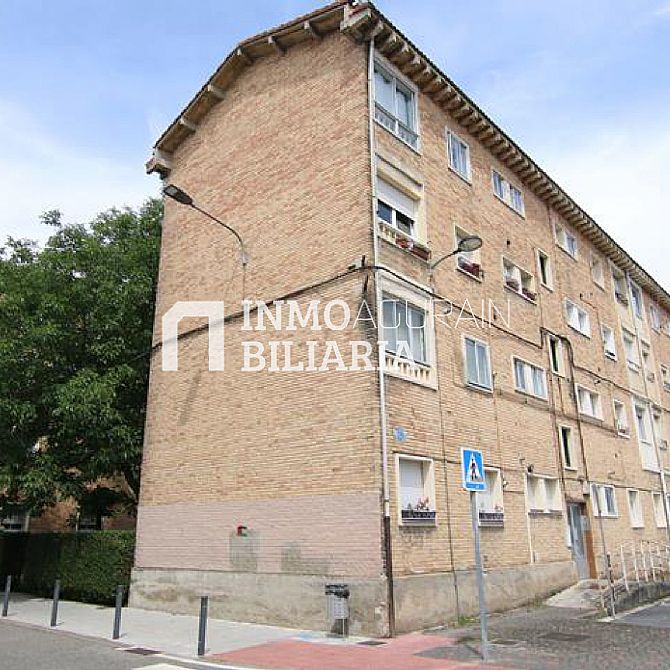 PISO EN CALLE ALZANIA DE ALTSASU/ALSASUA - 26