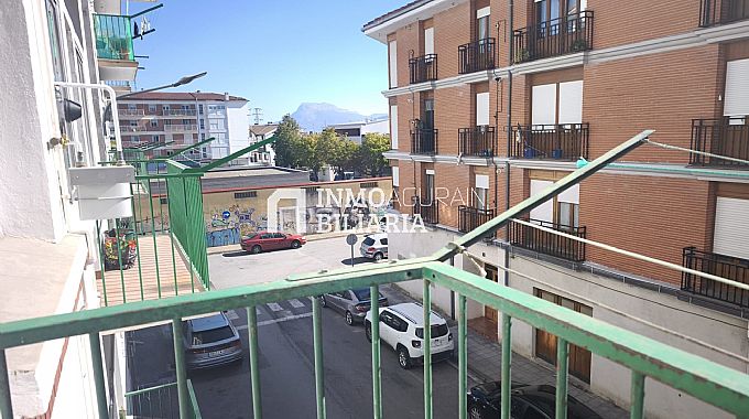 PISO EN CALLE ARALAR 3 ALSASUA