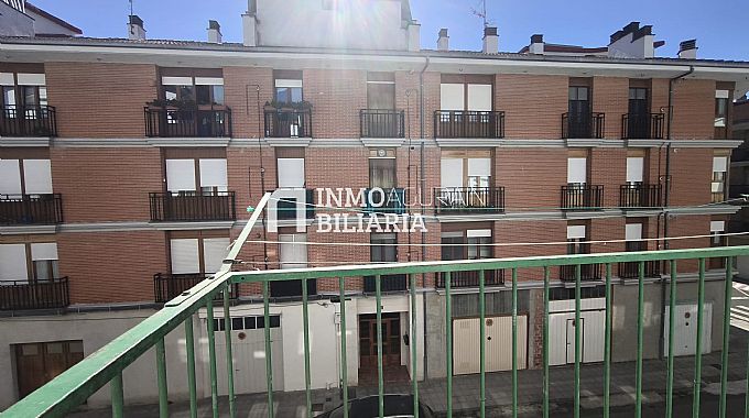 PISO EN CALLE ARALAR 3 ALSASUA