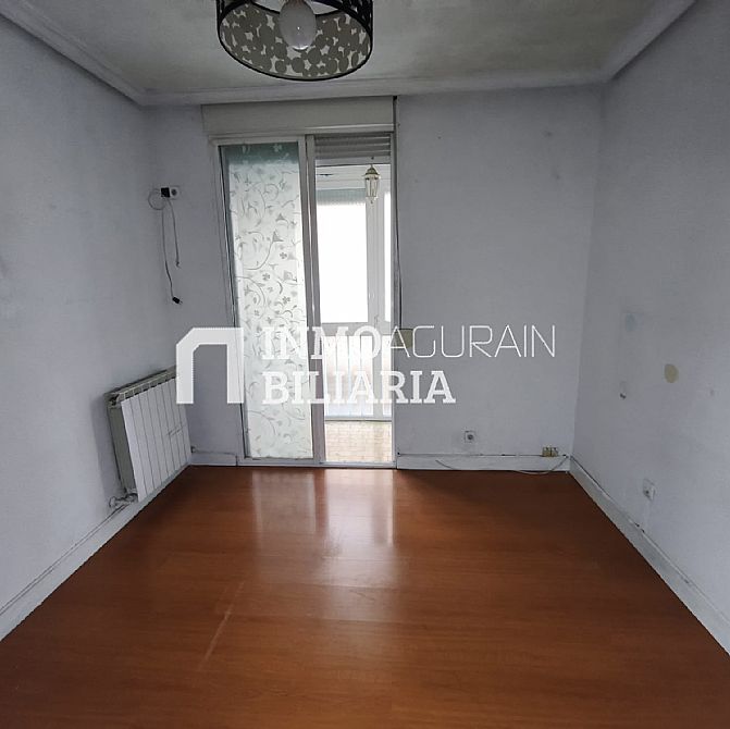 PISO EN JES�S GURIDI DE RENTERIA - 27