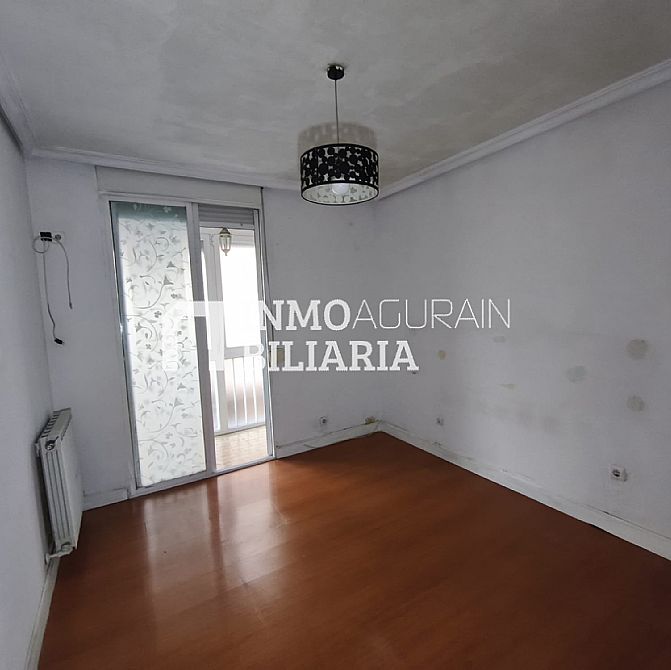 PISO EN JES�S GURIDI DE RENTERIA - 28