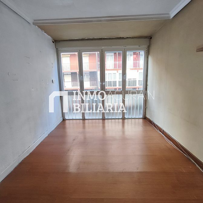 PISO EN JES�S GURIDI DE RENTERIA - 36